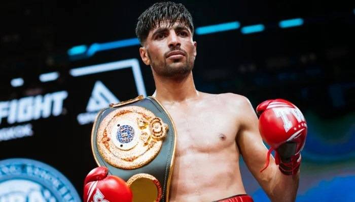 Renowned Pakistani boxer injured during match in Kazakhstan