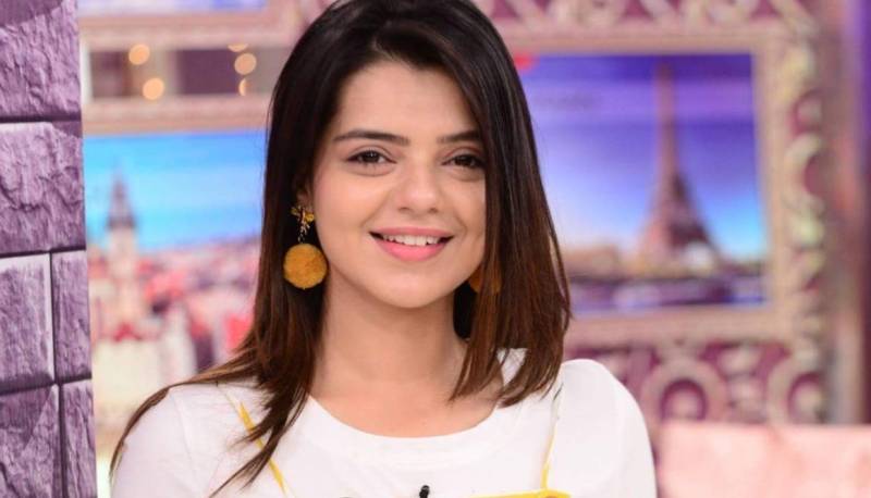 Srha Asghar highlights Karachi’s weather swings