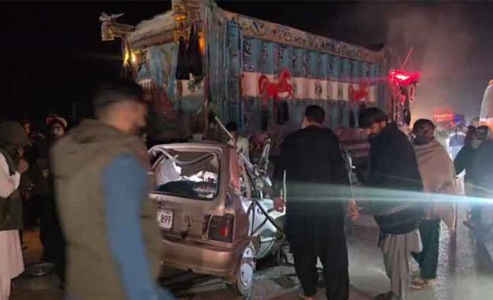 Eight of family die as car crashes into truck in Hyderabad 