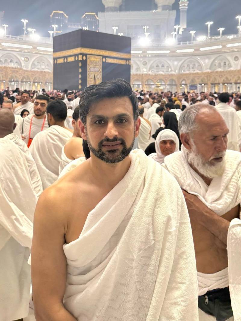 Former Pakistan captain Shoaib Malik performs umrah 
