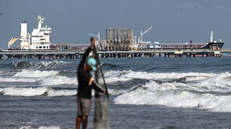 Venezuela eyes 2026 oil boost, interim leader calls for opposition talks