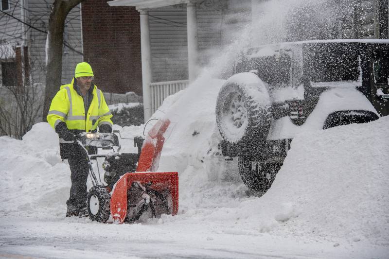 30 dead as extreme cold grips millions in US
