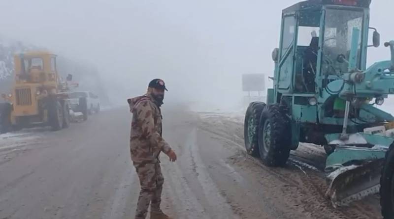 Pak Army continues rescue, relief operation in snow-hit areas