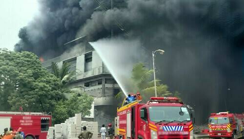 Fire breaks out in Karachi hospital