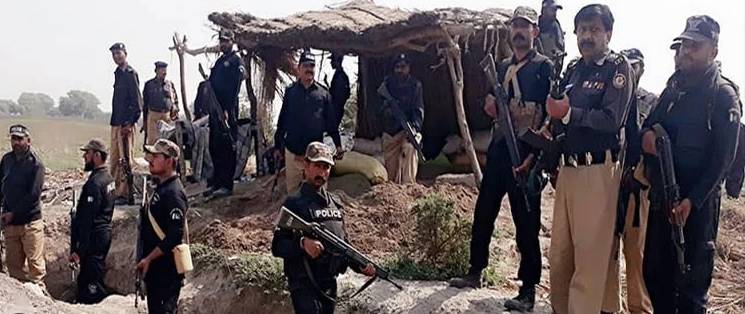 Dacoits in Ubauro on the run as operation against outlaws enters 12th day