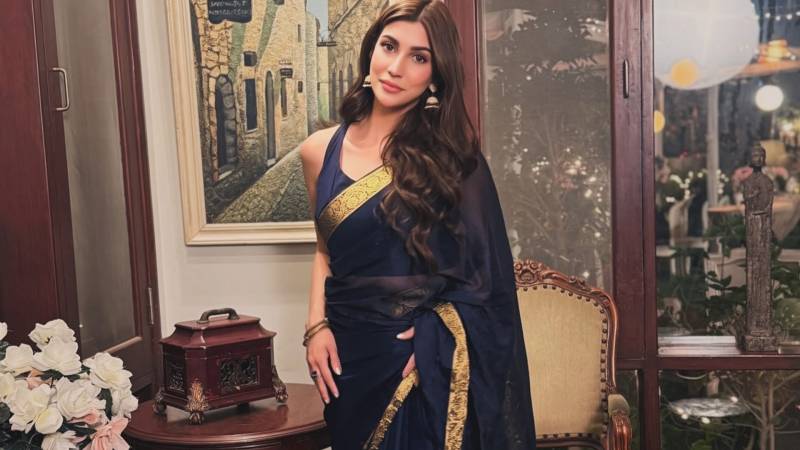 Desi Queen vibes or marketing drive? Nazish Jahangir drops back-to-back sari posts