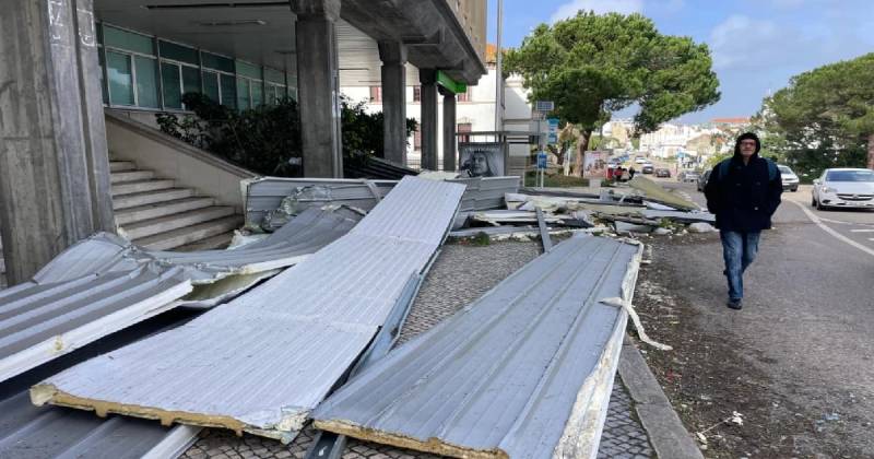 Portugal storm death toll climbs, 450,000 without power