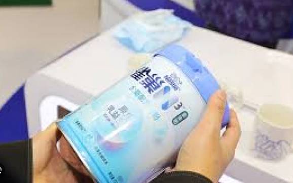 Chinese firm under fire in infant formula recall