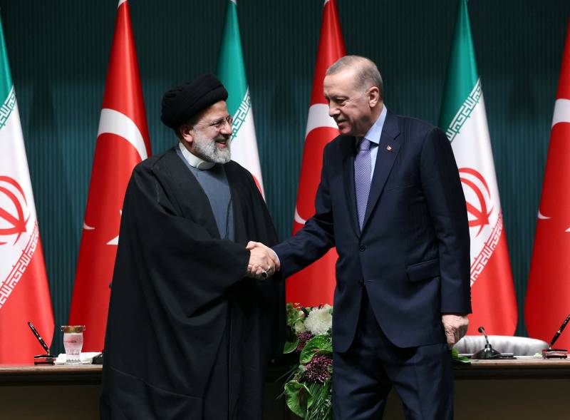 Turkey to offer mediation on US-Iran tensions, weighs border measures