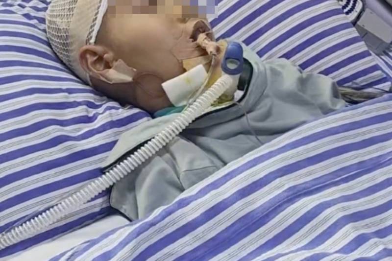 Power of love: Chinese boy regains consciousness after 55 days in coma 