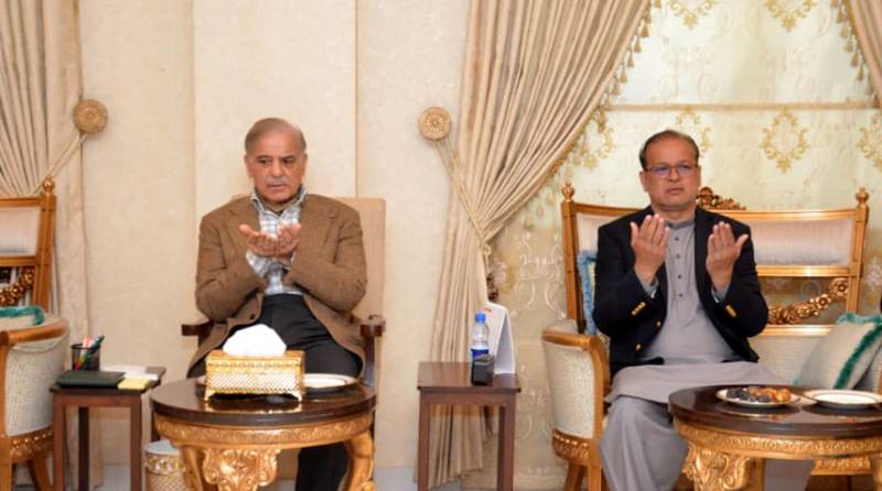 PM visits residence of Armaghan Subhani to condole his mother’s demise