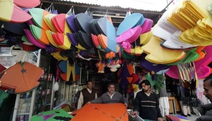 Lahore allows 2,246 traders to sell kites ahead of Basant Festival