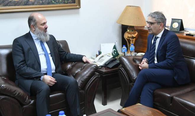 Pakistan, Canada agree to enhance cooperation in trade, investment, agri