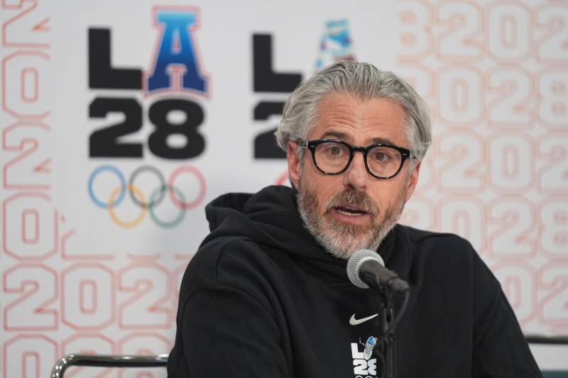 LA Olympic chief 'deeply regrets' flirty Maxwell emails in Epstein files