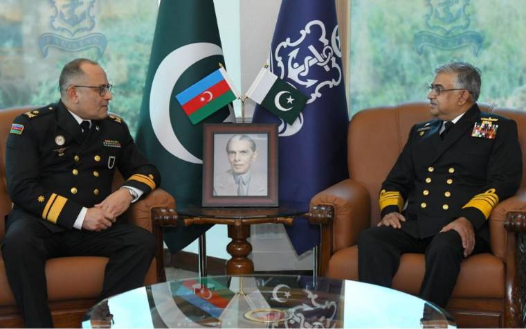 Pakistan, Azerbaijan pledge to boost defence ties