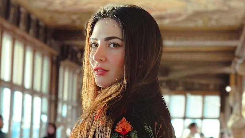 Naimal Khawar Abbasi gives fans exclusive peek into life 