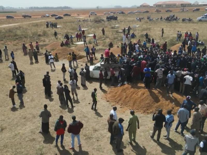 Gunmen kill at least 162 in new Nigeria attack