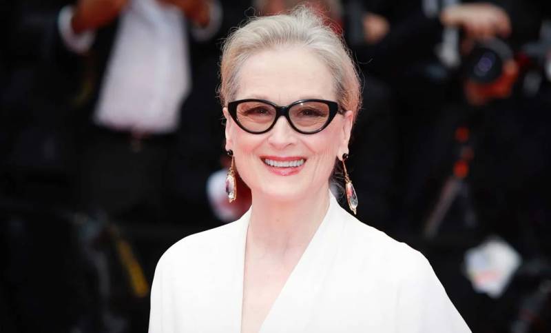 Karan Johar imagines Meryl Streep in K3G through AI magic