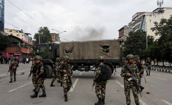 Thousands of troops hit the streets in Nepal ahead of polls
