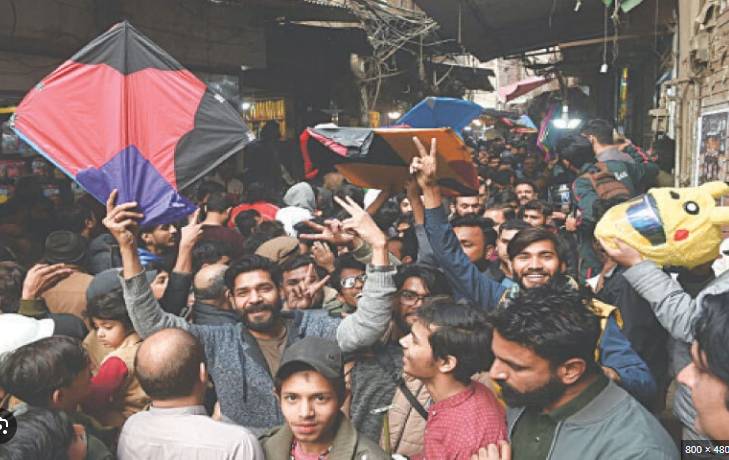 Basant preparations in full swing across Lahore