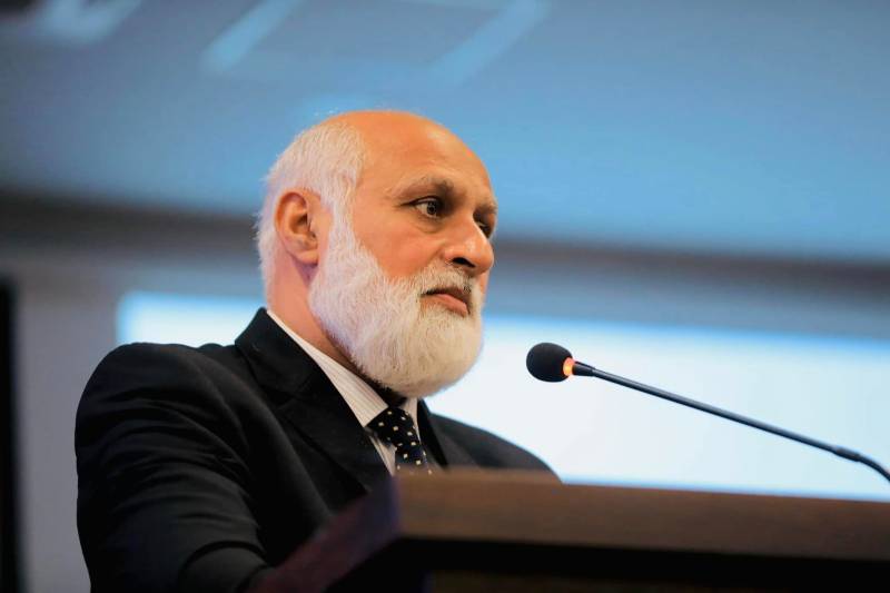 Dr Niaz Ahmed Akhtar takes over as HEC chairman