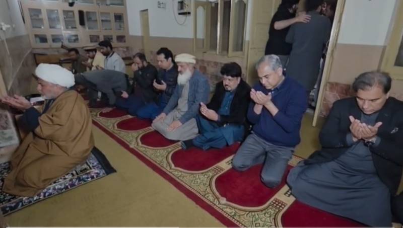 Interior Minister Naqvi, Talal Ch offer prayers in terrorist-hit mosque to show resilience against terrorism