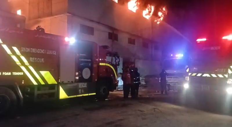 Third-degree fire erupts at plastic factory in Karachi’s Landhi Export Processing Zone