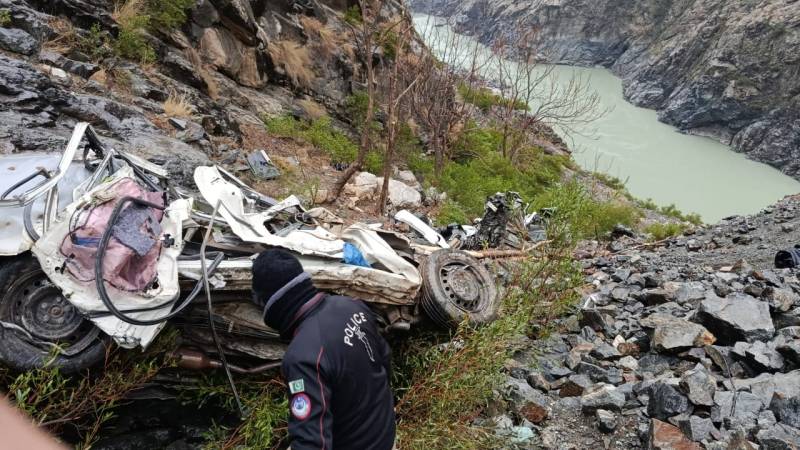 Three killed as car plunges into ditch on Karakoram Highway in Lower Kohistan