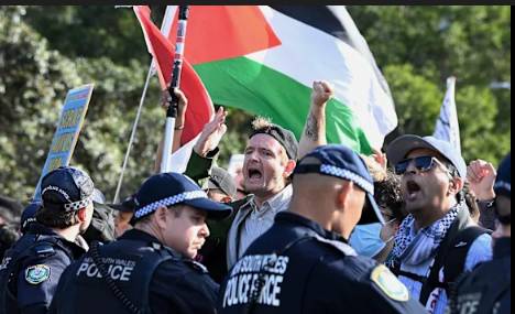 Police warn Sydney protesters ahead of Israeli president's visit