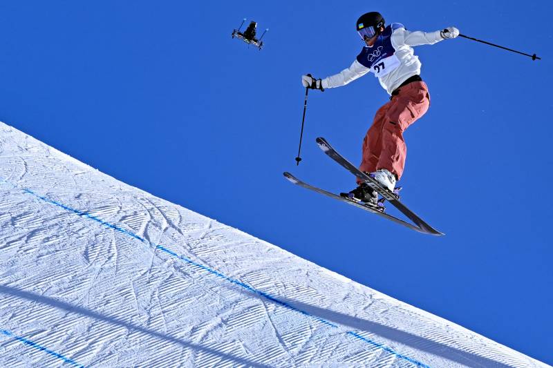 'Wake up': Mum sparks comeback after scare for freeski star Gu