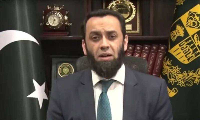 Public has rejected PTI’s wheel-jam strike, says Ata Tarar