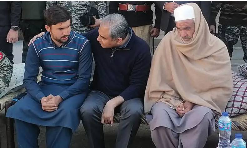 Mohsin Naqvi visits Landi Kotal, offers condolences to Shaheed Capt Abbas’ family