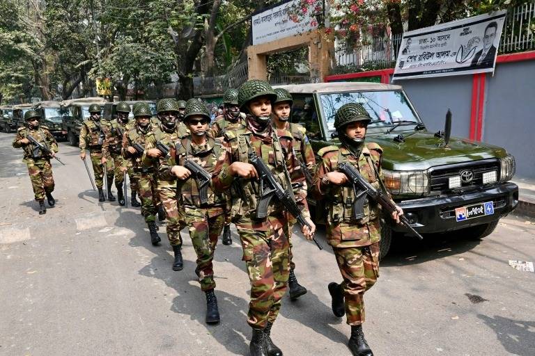 Bangladesh police deploy to guard 'risky' polling centres