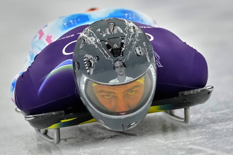 IOC allows Ukrainian athlete to wear black armband at Olympics for war dead