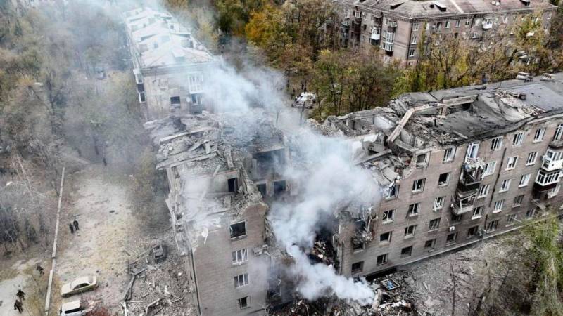 Russian strikes kill mother, daughter in east Ukraine