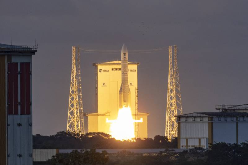 Ariane 6 rocket launches with 32 satellites for Amazon Leo network