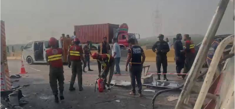 13 killed as oil tanker collides with passenger bus in Karachi