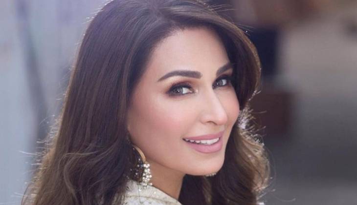 Reema Khan revives 2006 nostalgia with power cover