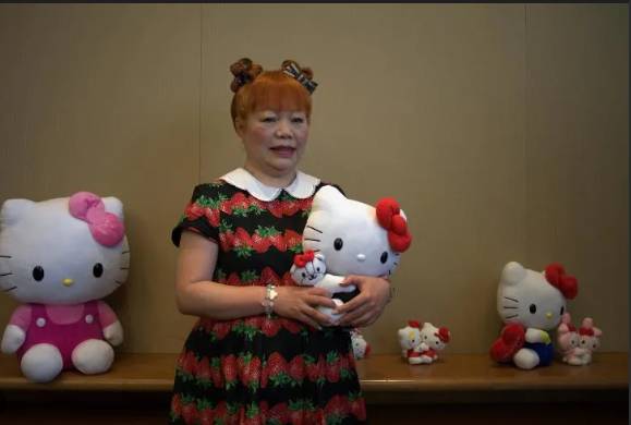 Hello Kitty designer bows out after 40 years in charge
