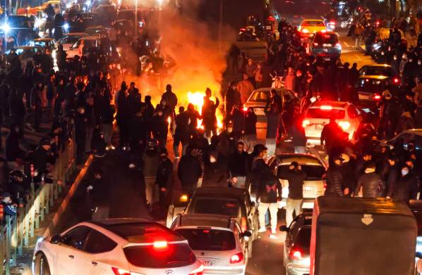 Iran announces enquiry team to investigate deadly protests