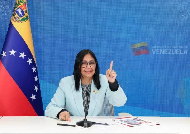 Venezuela leader says 'absolutely' committed to hold free elections
