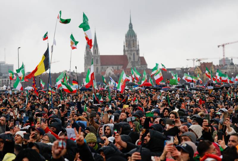About 200,000 join Iran demonstration in Munich: police