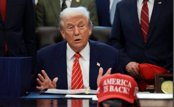Trump threatens to order election reforms, bypassing Congress