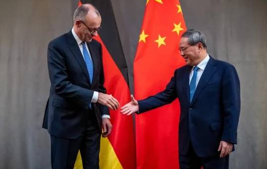 China wants 'new level' in Germany ties, Beijing's FM tells Merz