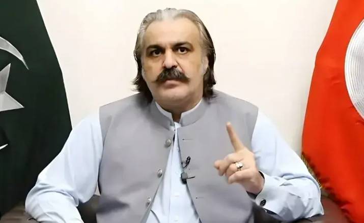 Two cars with same number plates belonging to PTI's Gandapur spotted 