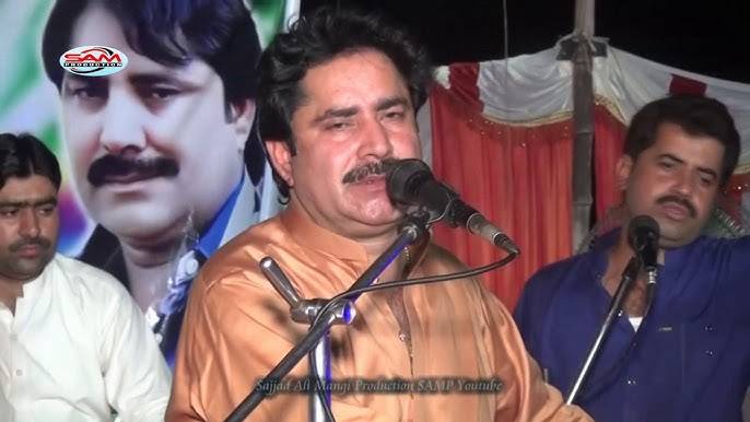 Thieves loot valuables from Sindhi singer Mumtaz Molai’s home in Dadu