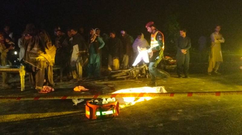 Four killed, two injured in motorcycle-trailer collision near Kot Addu