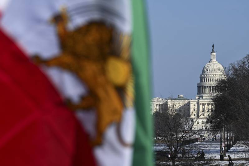 Iran says ready for nuclear compromise if US lifts sanctions