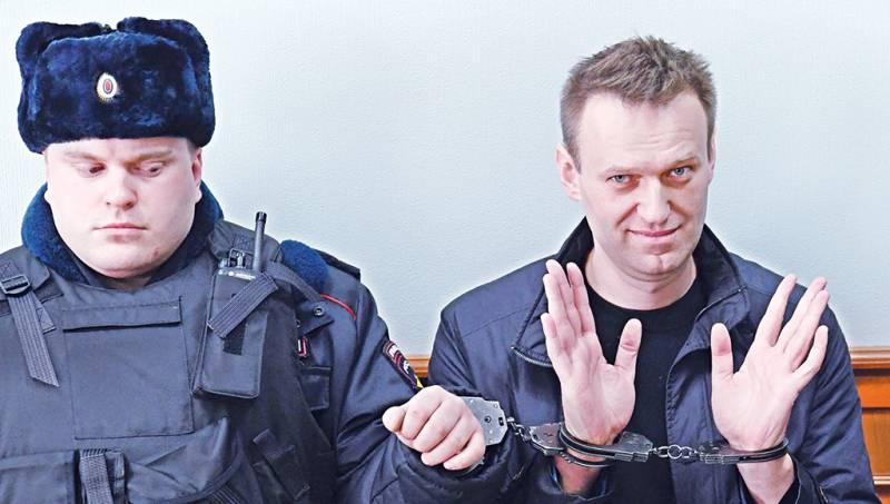 UK eyes Russia sanctions after Navalny poisoning findings