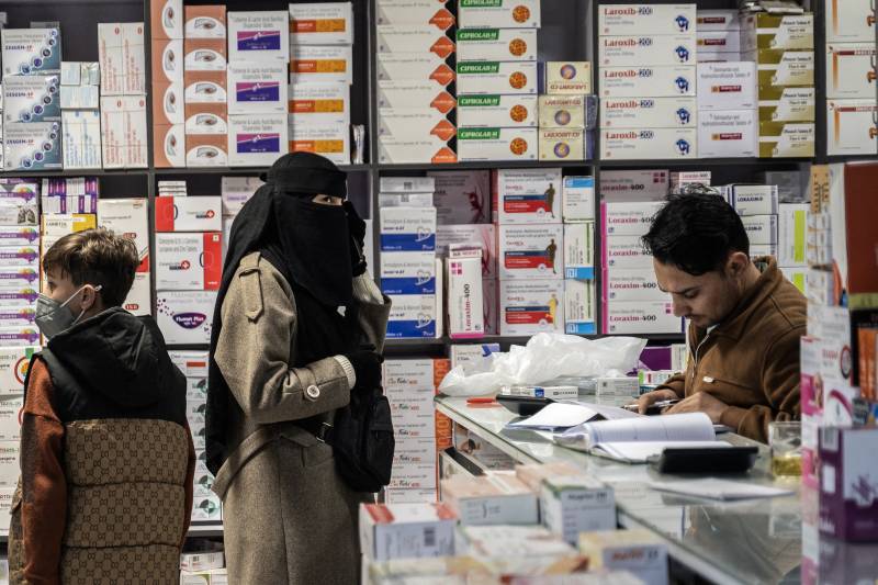 Afghan govt shakes up medicine market to worst after Pakistan ban 